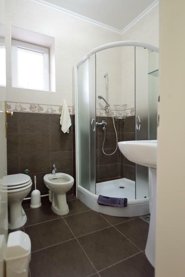 Apartman Vila Milica Kikinda Exterior photo